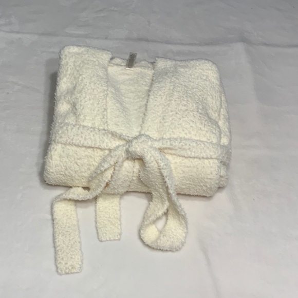 SKIMS Cozy Knit Bouclé Robe - Picture 10 of 10